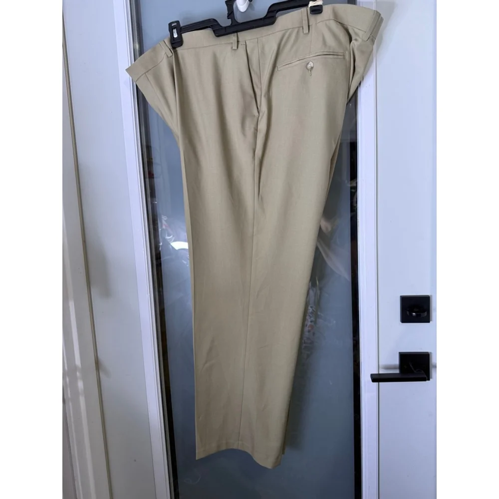 Men's Haggar Beige Straight Fit Dress Pants Waist 50